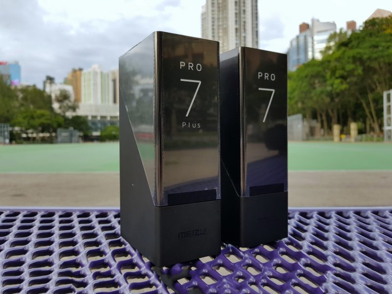  Живая распаковка потрясающего Meizu Pro 7 и Pro 7 Plus. Фото Meizu  - meizu_pro_7_plus_live_01