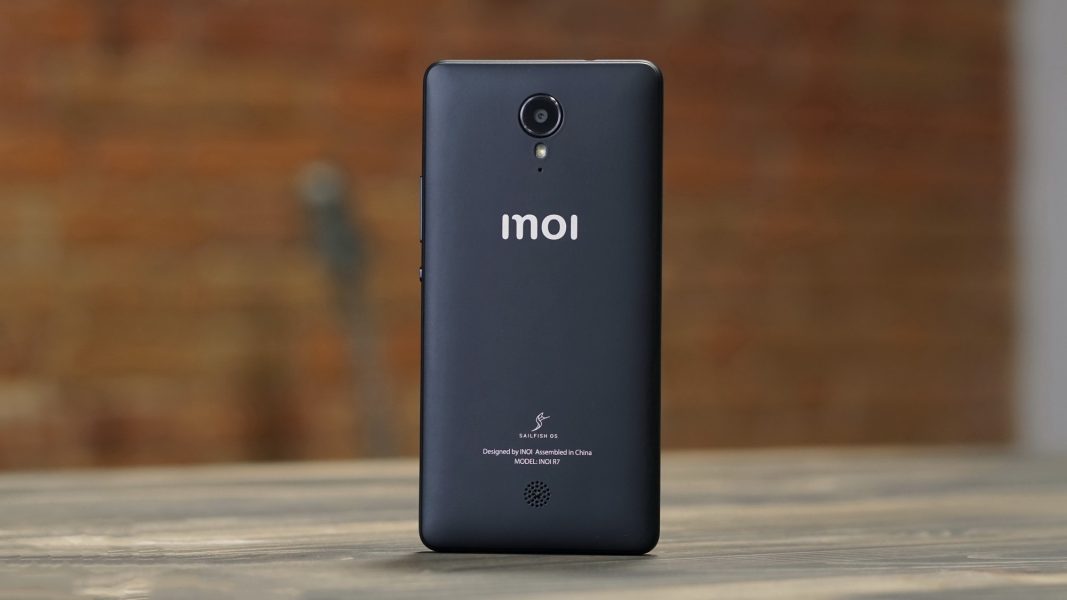  Обзор Inoi R7: необычный смартфон с российским происхождением на системе Sailfish OS Другие устройства  - inoi_r7_obzor_02