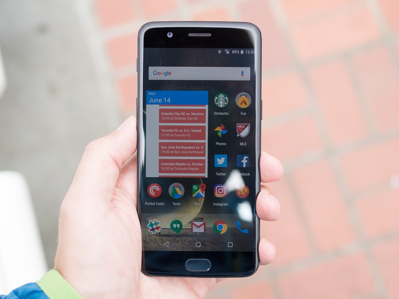  OnePlus 5T будет иметь потрясающий Optic AMOLED-дисплей от Samsung Другие устройства  - oneplus_5_live_25