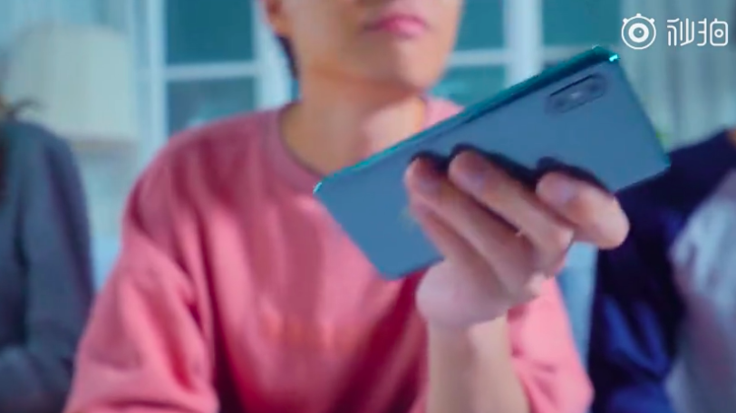  Xiaomi Mi Mix 3 показали на видео. Где сканер отпечатков пальцев? Xiaomi  - Snimok_ekrana_2018-10-24_v_13.40.49