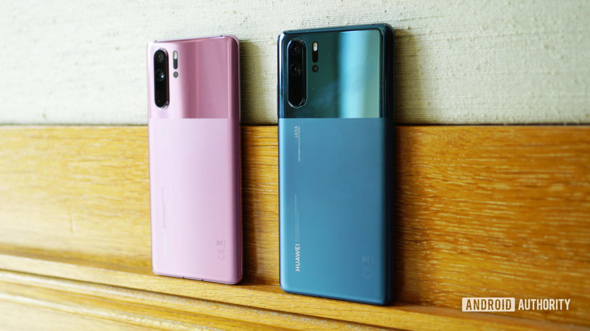  Huawei Mate 30 Pro получила высший балл за основную камеру в рейтинге DxOMark Huawei  - Huawei-P30-Pro-in-misty-blue-misty-lavender-side-angle-1200x675