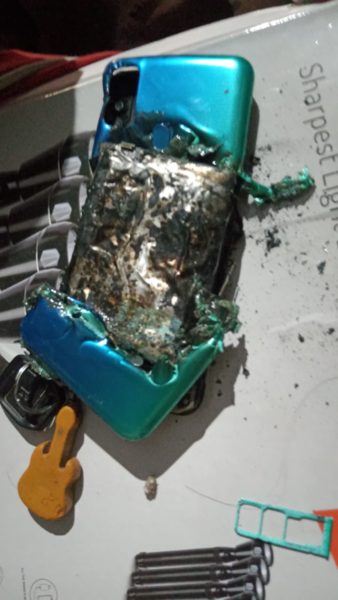  Новый Samsung Galaxy M30s взорвался спустя 1 день после приобретения Samsung  - 28ffeea16c6aeafs