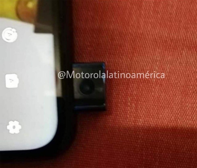  Новая Motorola с камерой-перископом на фото Другие устройства  - moto3