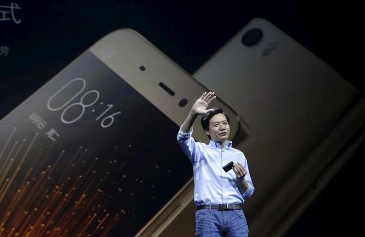  Все смартфоны Xiaomi за $300 и дороже в 2020 году будут с поддержкой 5G Xiaomi  - mi2-1