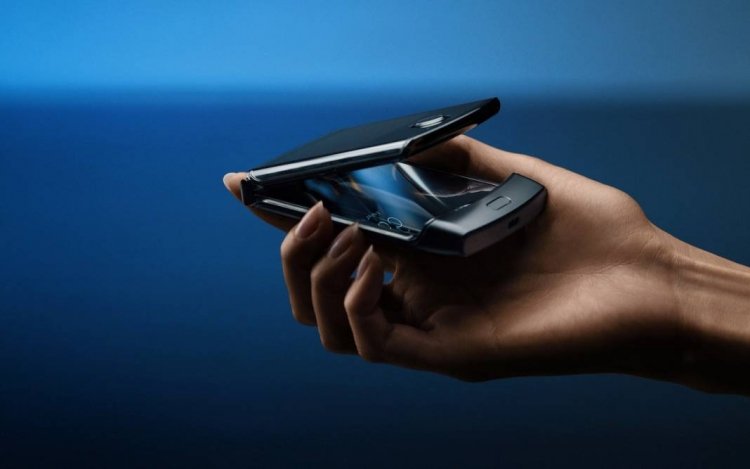  Поставки Motorola razr откладываются до 18 февраля Другие устройства  - sm.02.750