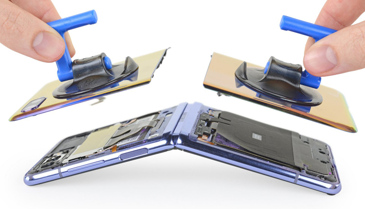  iFixit оценили сложность ремонта смартфона Samsung Galaxy Z Flip Samsung  - flip2-2