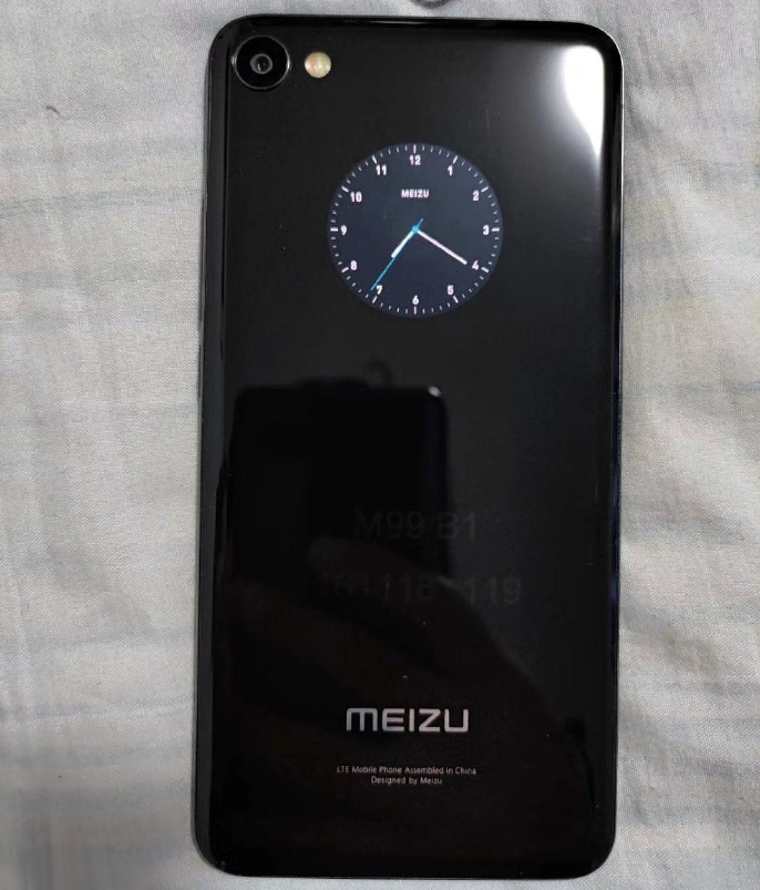  Засветился прототип загадочного Meizu с тыльным экраном Meizu  - meizu2-1