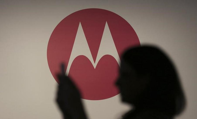  Выйдет Motorola Edge Lite с поддержкой 5G Другие устройства  - moto1-1