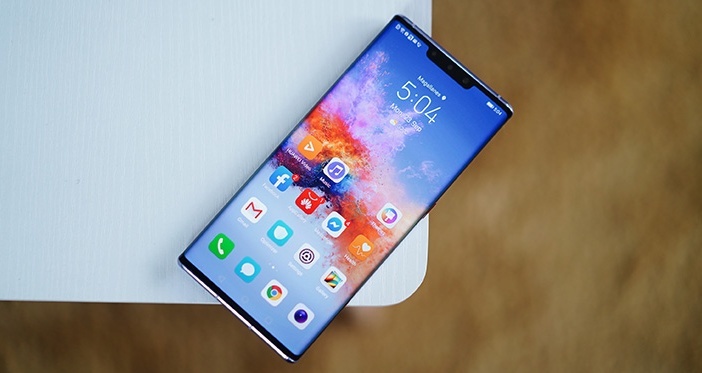  Самые ожидаемые смартфоны 2020 года Гаджеты  - Huawei-Mate-30-Pro-waterfall-display