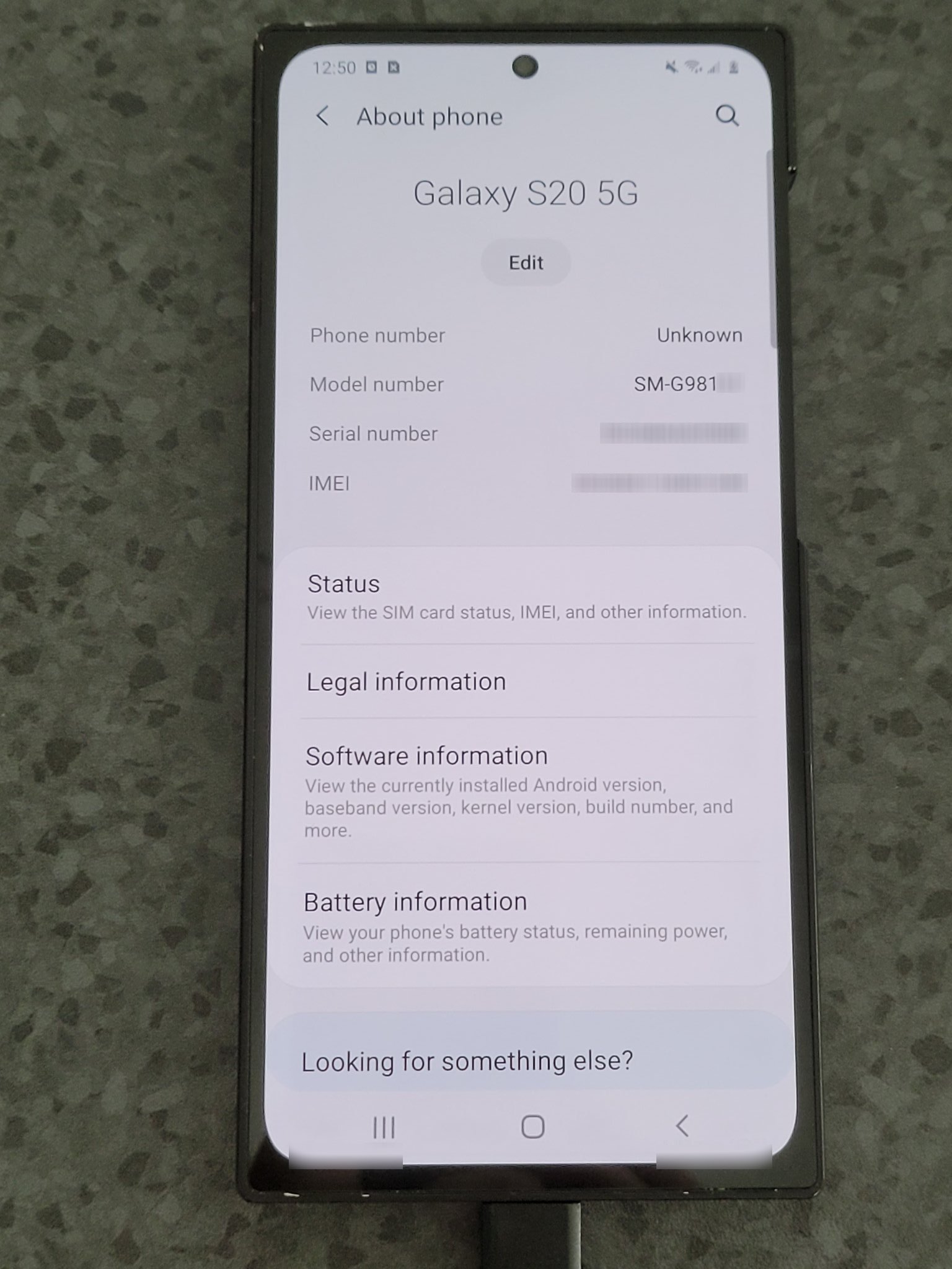  Секретный прототип Samsung Galaxy S20 Samsung  - sekretnyj_prototip_galaxy_s20_pokazali_na_zhivyh_foto_1
