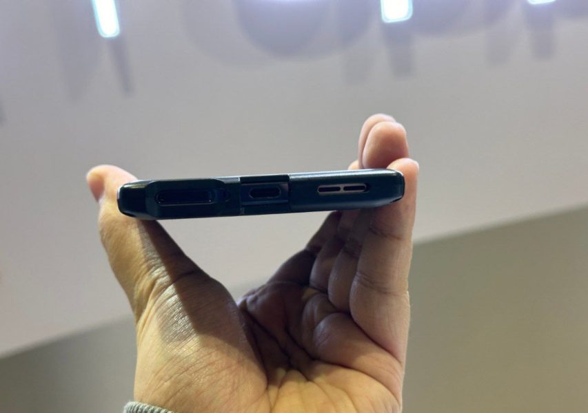  OnePlus 12 впервые на публике. Особенности экрана Другие устройства  - oneplus_12_vpervye_pokazalsa_na_publike_vse_vnimanie_na_ekran_11