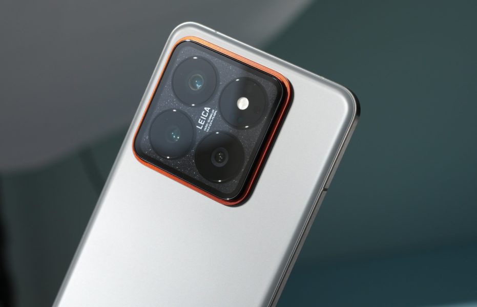  Титановый Xiaomi 14 Pro показался на живых фото Xiaomi  - titanovaa_specversia_xiaomi_14_pro_vo_vsej_krase_na_zhivyh_foto_4