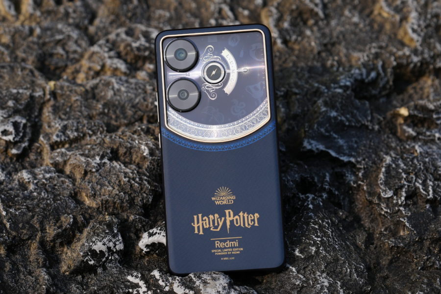  Redmi Turbo 3 Harry Potter показался на живых фото Xiaomi  - limitirovannyj_redmi_turbo_3_harry_potter_blistaet_na_zhivyh_foto_13