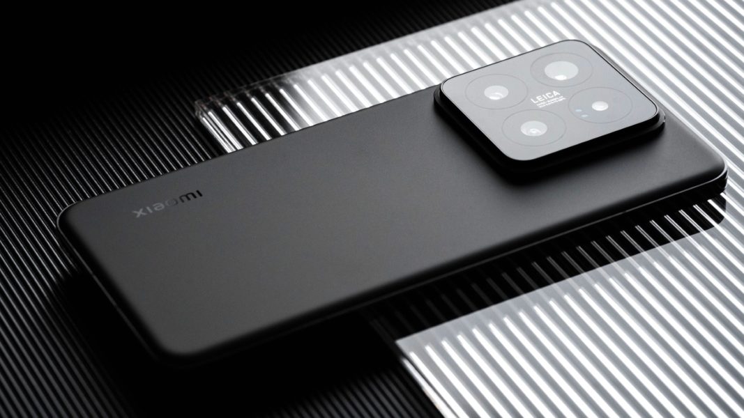  Продвинутые образцы Xiaomi 15 Pro с увеличенными батареями Xiaomi  - novye_prototipy_xiaomi_15_pro_poluchili_uvelichennuu_batareu_picture2_0